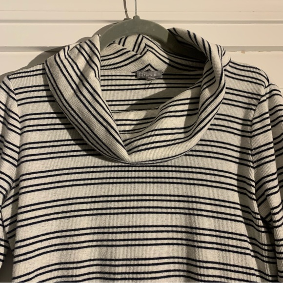 Talbots Cowl Neck Long Sleeve - Picture 3 of 5